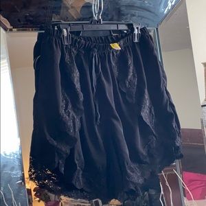 BLACK LACE SHORTS